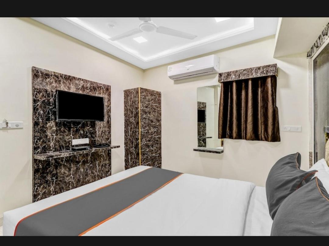 אחמדאבאד Hotel Bhavya Residency מראה חיצוני תמונה