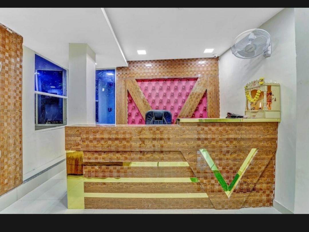 אחמדאבאד Hotel Bhavya Residency מראה חיצוני תמונה