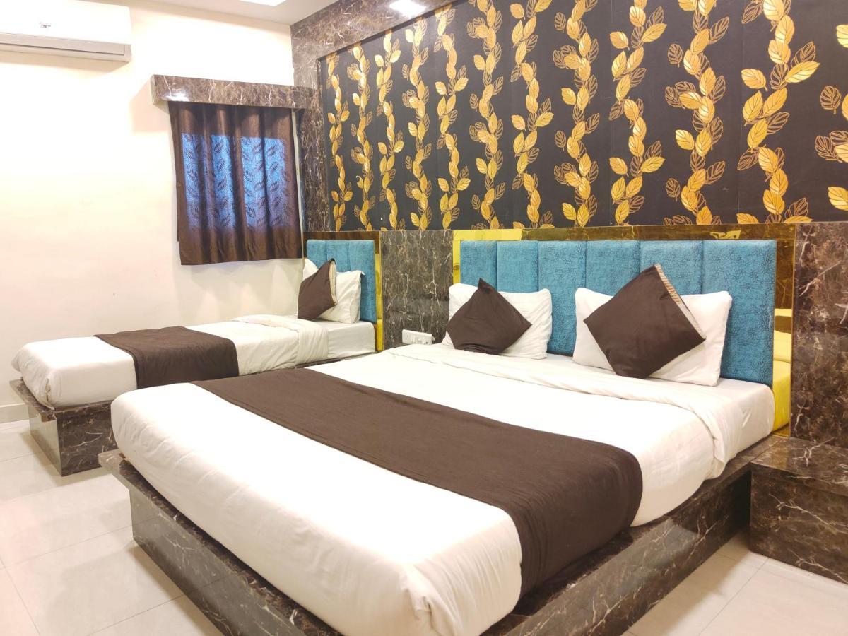 אחמדאבאד Hotel Bhavya Residency מראה חיצוני תמונה