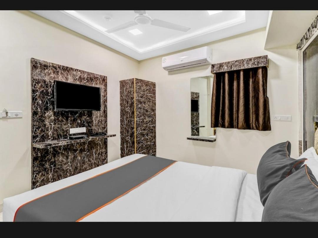 אחמדאבאד Hotel Bhavya Residency חדר תמונה