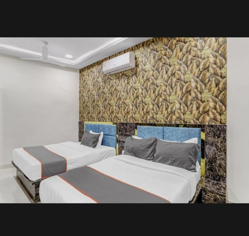 אחמדאבאד Hotel Bhavya Residency חדר תמונה